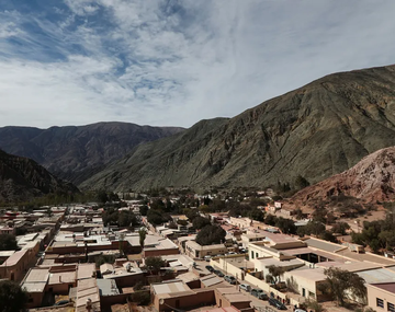 El pueblo metido en la Cordillera que tiene postales soñadas