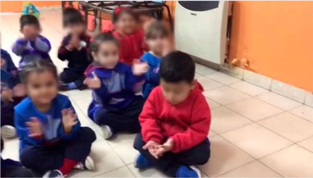 VIDEO: Una maestra se burló de un nene por la eliminación de River en la Copa de la Superliga