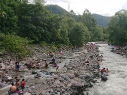 Un nene murió ahogado por una repentina crecida en el río