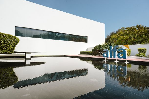 Quiénes son los herederos de Grupo Alfa: el fin de una era industrial y el papel de la familia Garza en la nueva etapa