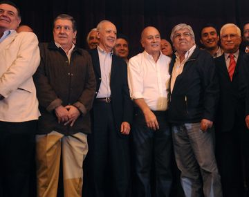 Momo Venegas: No estamos ni con De Narváez ni con Massa