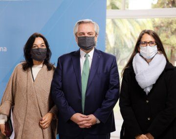 Vilma Ibarra, Alberto Fernández y Elizabeth Gómez de Alcorta
