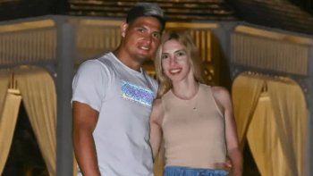 Maxi Salas y su esposa Magalí.