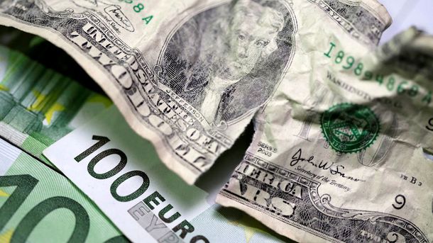 El dólar global cayó y el euro gana terreno