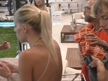 Polémica en Gran Hermano: uno de los perritos cayó a la pileta y cortaron el vivo