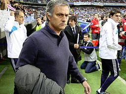 con tal de que se vaya, a mourinho le pagan la mudanza con tal de que se vaya, a mourinho le pagan la mudanza