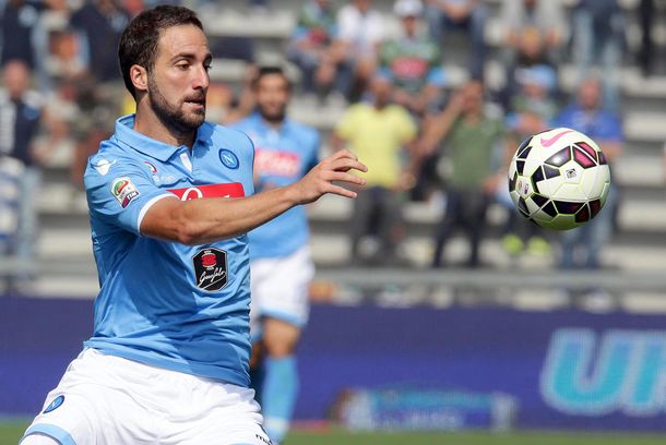 Mirá el insólito gol que desperdició Gonzalo Higuaín frente al Torino