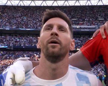 VIDEO: Lionel Messi cantó el Himno Nacional Argentino en Wembley