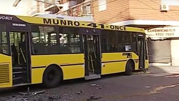 El accidente ocurrió en la esquina de Independencia y la Rioja El accidente ocurrió en la esquina de Independencia y la Rioja