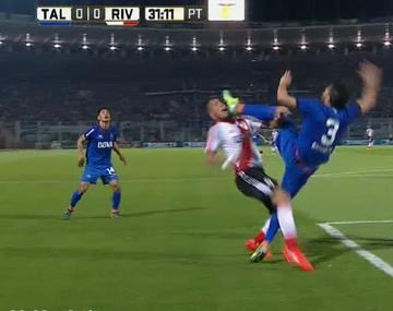 Los tapones en la cara: mirá la durisíma patada que sufrió Jonathan Maidana