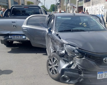 Lomas del Mirador: roban 10 millones de pesos en violenta salidera bancaria