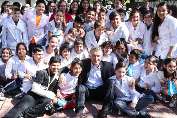 La mayoría decide: el mensaje de Macri por los 35 años de democracia