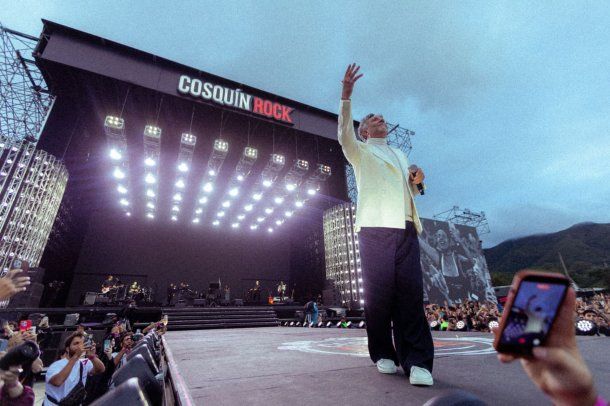 Fito Páez bajó el telón de un histórico Cosquín Rock: Orgullo de ser un eslabón de la música argentina