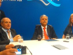 De Vido: En el corto plazo Argentina tendrá autoabastecimiento energético