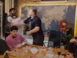 video: el turco garcia se agarro a trompadas en la grabacion de su programa video: el turco garcia se agarro a trompadas en la grabacion de su programa