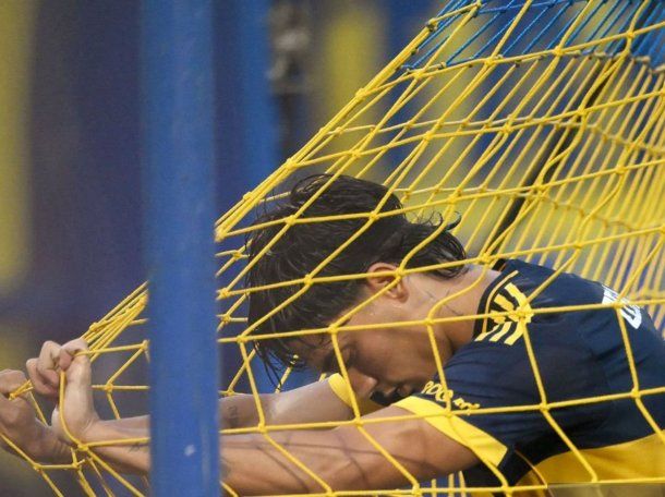 Llegó una oferta millonaria por Exequiel Zeballos a Boca: la postura de Juan Román Riquelme