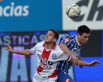 Argentinos y Godoy Cruz empataron en un partido deslucido