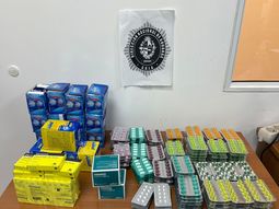 Un ciudadano argentino pretendía ingresar 400.000 pesos en medicamentos a Uruguay. Un ciudadano argentino pretendía ingresar 400.000 pesos en medicamentos a Uruguay.