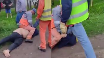 vecinos capturaron a un ladron, lo desnudaron y lo entregaron a la policia: ponete a laburar