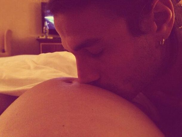 Jimena Barón confirmó su embarazo vía Twitter