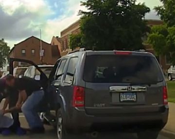 Detención violenta a un joven que no se resistió