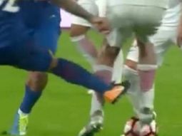 El Apache no se bancó la goleada El Apache no se bancó la goleada