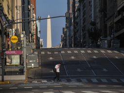 La avenida Leandro N. Alem desolada ante el aislamiento social, preventivo y obligatorio