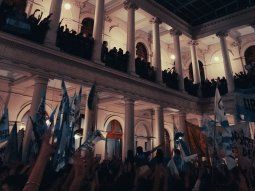 Estudiantes tomaron el rectorado de la Universidad de La Plata. 