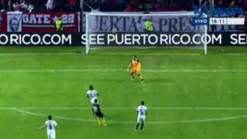 Carlos Tevez anotó el tercer gol de Boca ante Sevilla por el torneo Antonio Puerta Carlos Tevez anotó el tercer gol de Boca ante Sevilla por el torneo Antonio Puerta