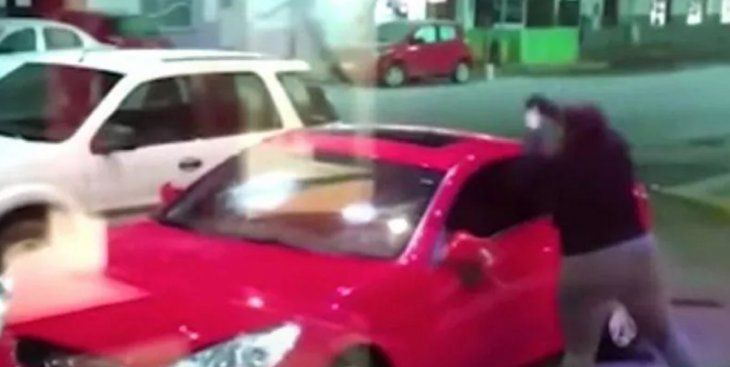 La Plata: estaba con su amante en el auto, apareció el marido y le pegó un tiro en la panza