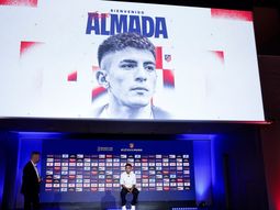 Almada fue presentado en Atlético Madrid: Es un sueño estar acá