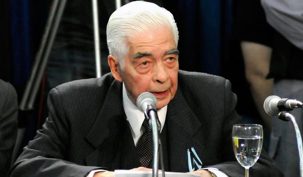Murió el genocida Luciano Benjamín Menéndez
