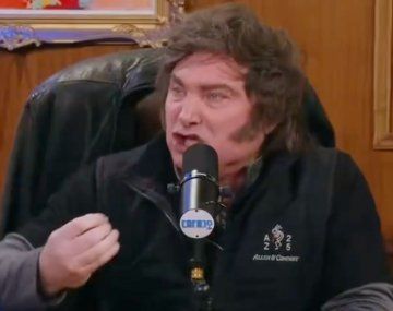 Javier Milei, a los insultos en Carajo.