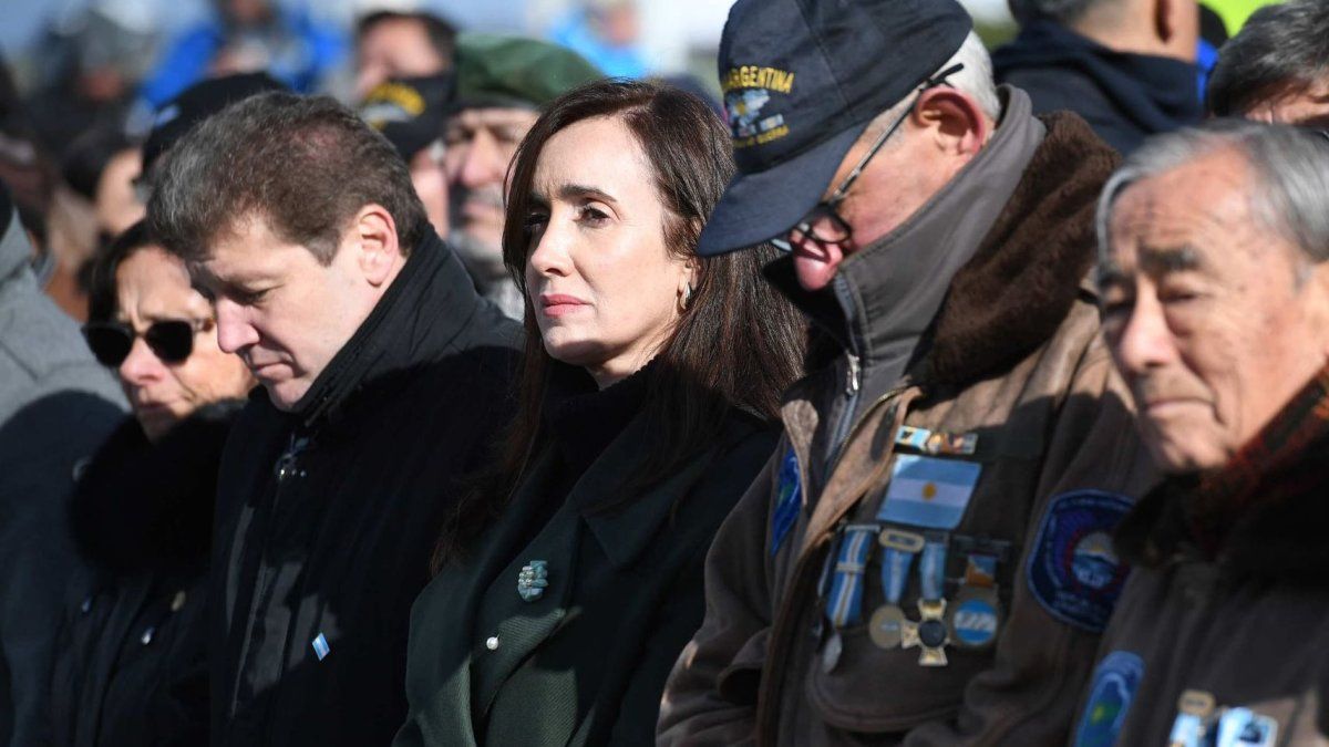 Milei reivindica a las Fuerzas Armadas en el Día de la Bandera