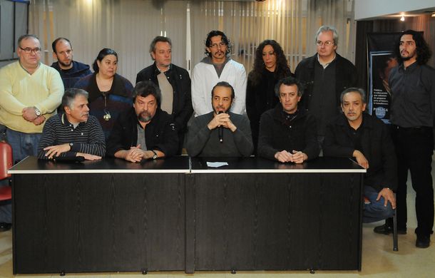 Delegados de UTE se reúnen por los docentes echados por Macri