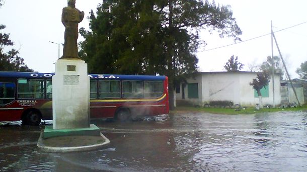 Por una Sudestada, creció el Río en Quilmes y debieron evacuar vecinos