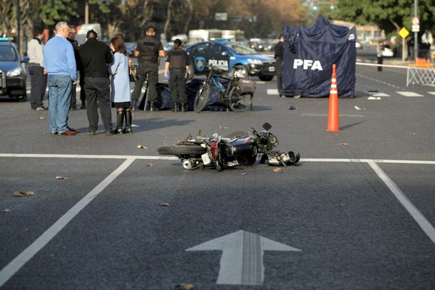 Dos motochorros muertos durante un robo en Retiro