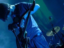 famoso musico recibe el fin del mundo en un hotel brasileno famoso musico recibe el fin del mundo en un hotel brasileno