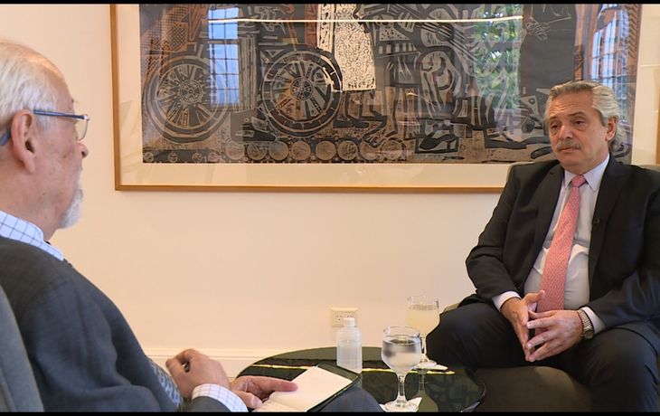 Alberto: Espero que el lunes los bancos no tengan excusas y empiecen a dar los créditos