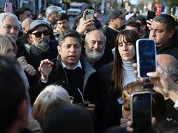 Axel Kicillof cerró la campaña electoral recorriendo obras. Axel Kicillof cerró la campaña electoral recorriendo obras.