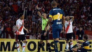 tras el 0-5, estallo el vestuario de river: ¡son c..! tras el 0-5, estallo el vestuario de river: ¡son c..!