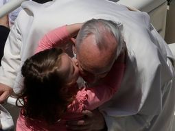 Los momentos más emotivos de la misa Pentecostés