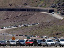 Pasar por la frontera Chile, una tortura.