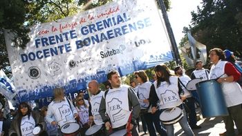 Docentes bonaerenses mantenían encuentros informales con el gobierno Docentes bonaerenses mantenían encuentros informales con el gobierno