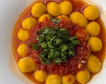 Valorado por sus pastas de primer nivel, este bodegón se ubica en pleno corazón de Almagro. 