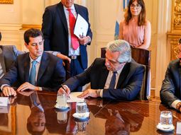 El Gobierno congelará las jubilaciones de privilegio y les fijará un aporte del 21%