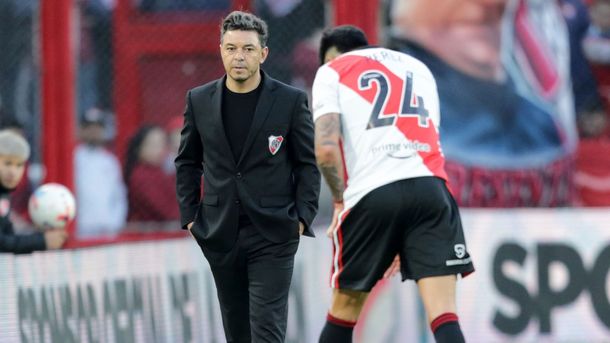 Enzo Pérez se realizará estudios para determinar si tiene algúna lesión tras salir reemplazado contra Independiente.