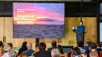 El presidente Luis Lacalle Pou reconoció el rol de Javier Milei en la reducción de la brecha de precios entre Uruguay y Argentina. El presidente Luis Lacalle Pou reconoció el rol de Javier Milei en la reducción de la brecha de precios entre Uruguay y Argentina.