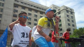 cumbia en comodoro py para reclamar la liberacion de esteche cumbia en comodoro py para reclamar la liberacion de esteche