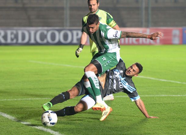 Ejemplo: no cobran hace ocho meses y eliminaron a un equipo de Primera